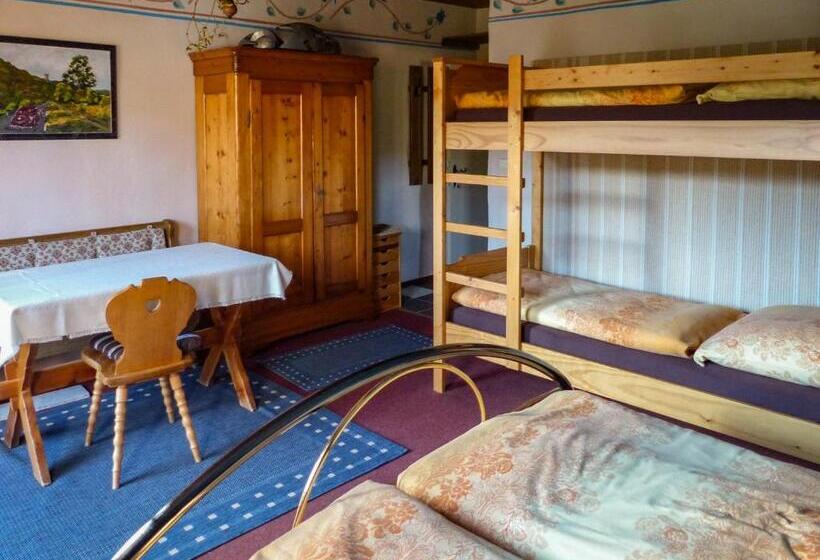 Семейный Номер, Stinglhof