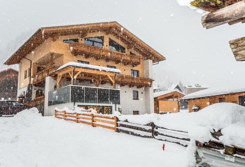 Номер Стандарт с Балконом, Haus Becken