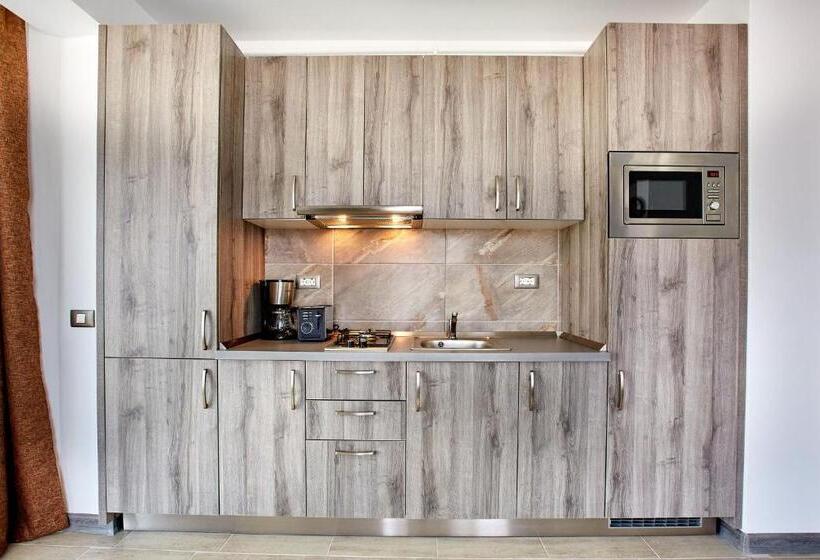 آپارتمان 1 خوابه با بالکن, Apartament Mirage By Alz