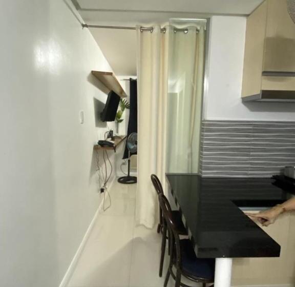 Студио Стандарт с Балконом, 60 Percent Off Deluxe Ocean View Rooms Free Pool And Free Sauna Access Included Perfect Location Nea