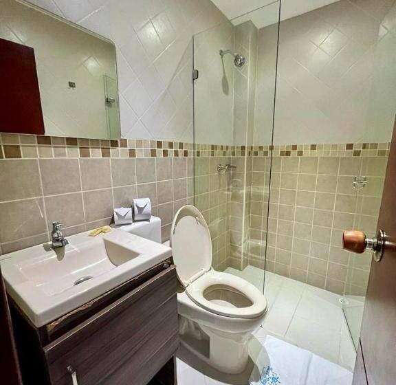 اتاق لوکس سه تخته, Inn Best Day