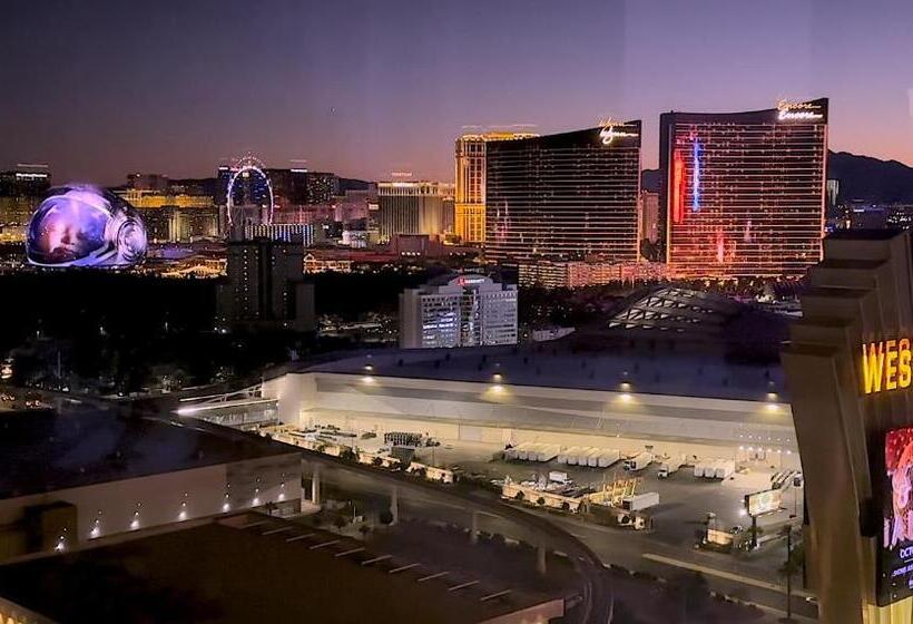 مجموعه ویستا شهر, Westgate Las Vegas Resort & Casino Located In The Heart Of Las Vegas Nevada 5minutes Walk To Las Veg