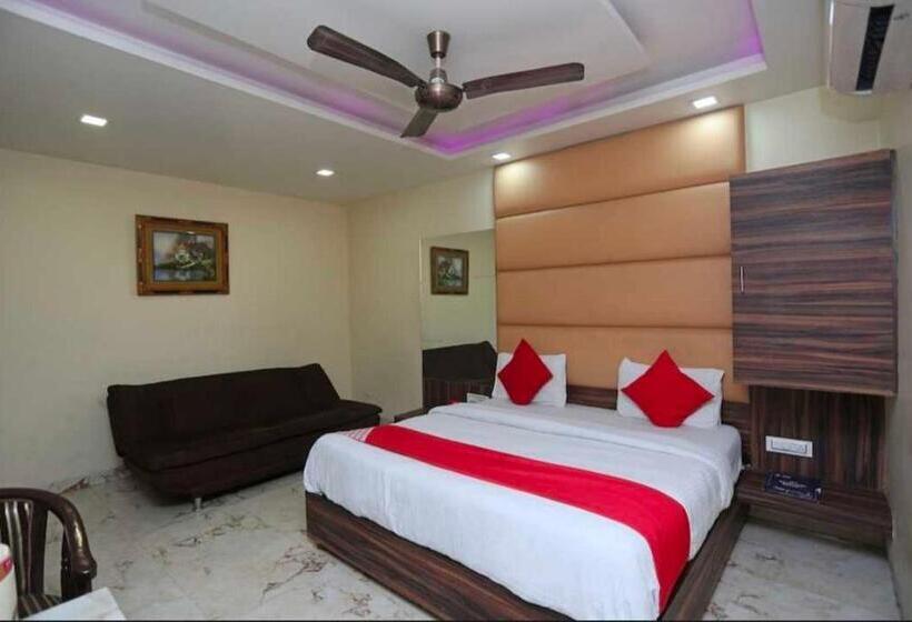 اتاق کلاسیک سه تخته, Oyo 81037 Hotel Shree Madhav Regency