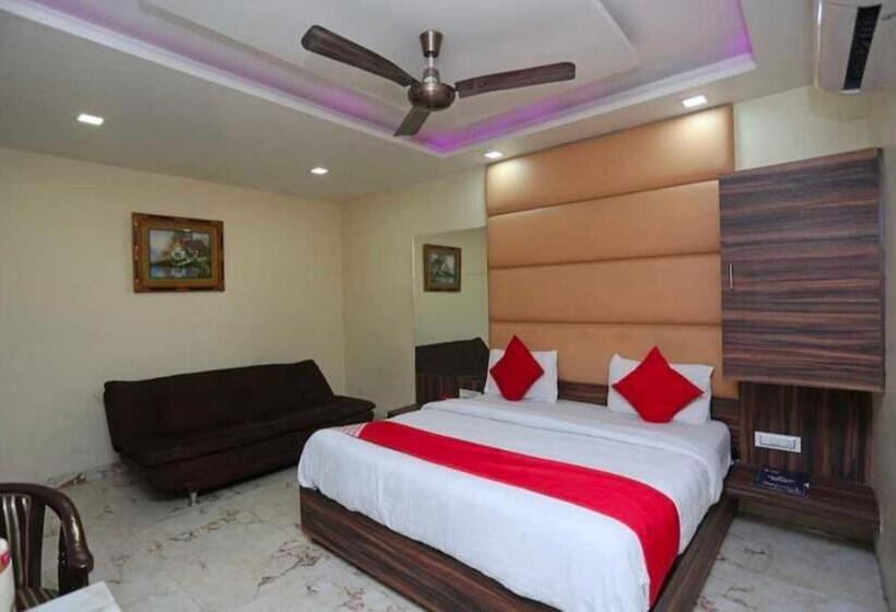 اتاق کلاسیک سه تخته, Oyo 81037 Hotel Shree Madhav Regency