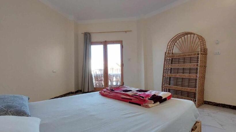 اتاق استاندارد با چشم‌انداز دریا, Green Beach Camp &