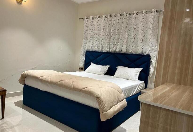 اتاق لوکس با تخت بزرگ, Katani Inn