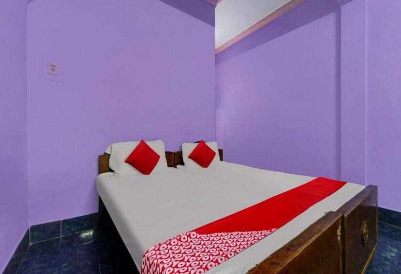 标准间, Oyo Sri Sivasakthi A/c Lodge