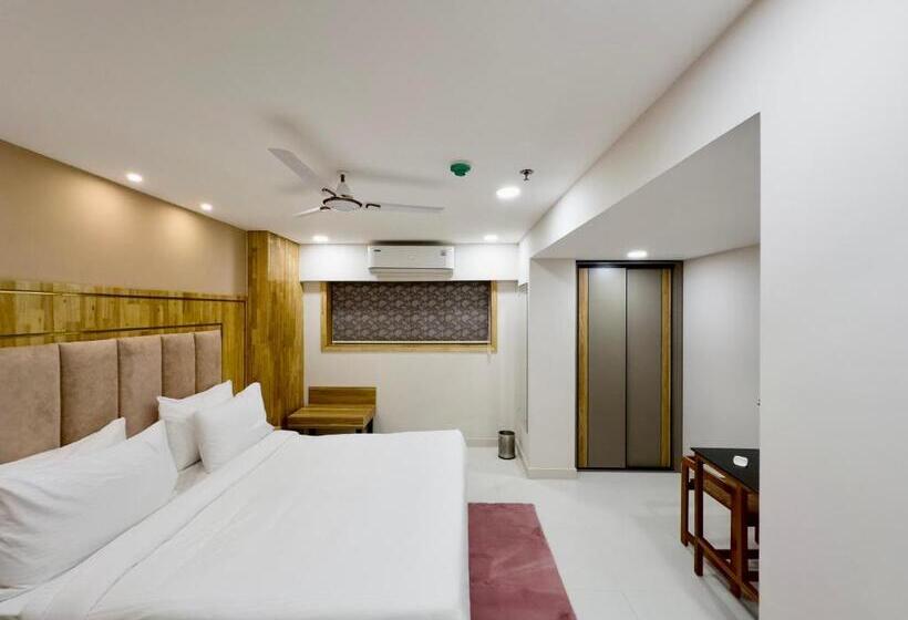 Президентский Люкс, The Habitat Suites