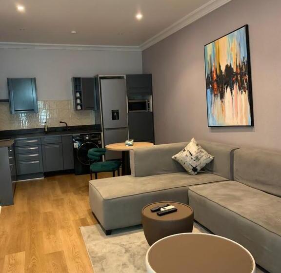 آپارتمان سوپریور 1 خوابه, Sunflower Residence Oniru