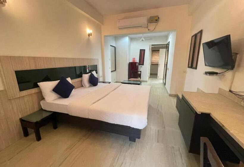 استودیوی لوکس, Bedchambers Serviced Apartments, Sector 40