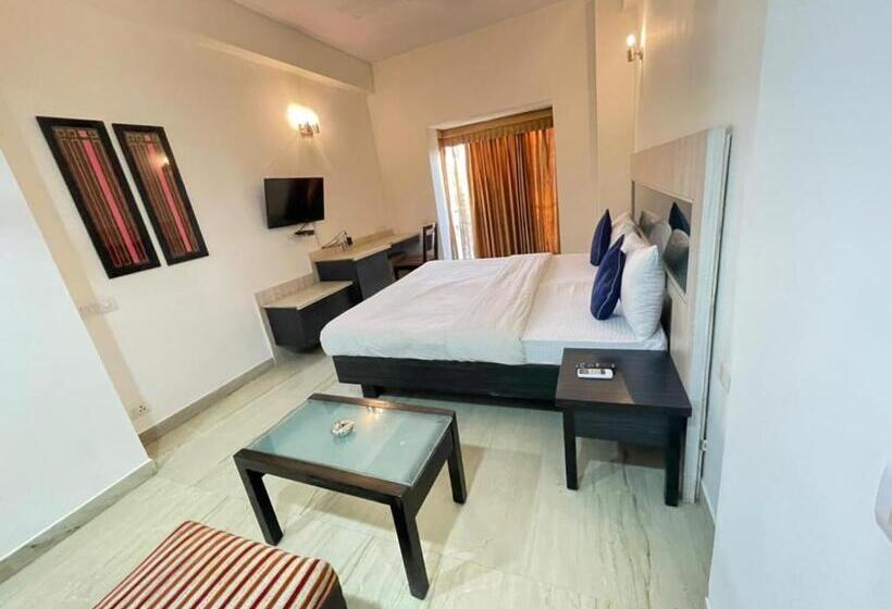 استودیوی لوکس, Bedchambers Serviced Apartments, Sector 40