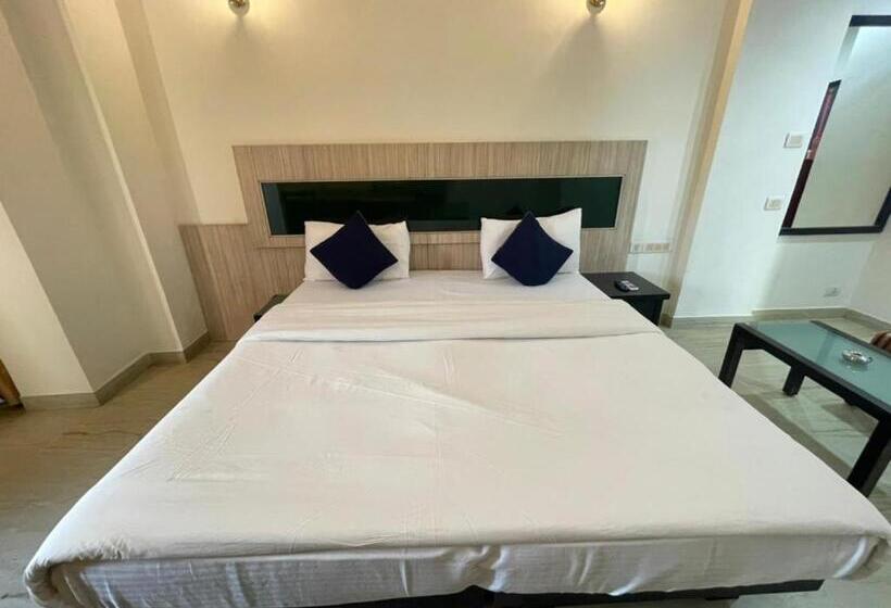 استودیوی لوکس, Bedchambers Serviced Apartments, Sector 40