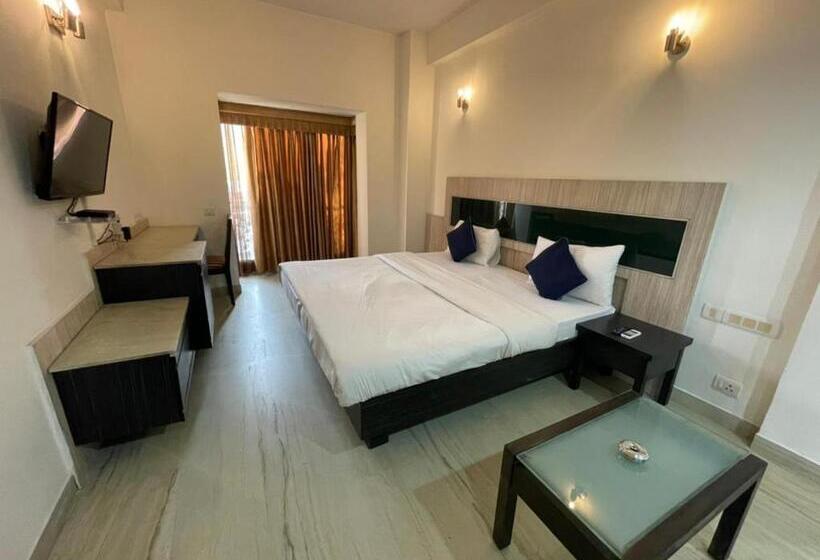 استودیوی لوکس, Bedchambers Serviced Apartments, Sector 40