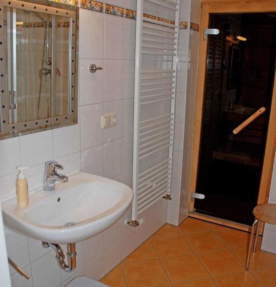 Дом 2 Спальни, Ferienhaus Unterm Reetdach