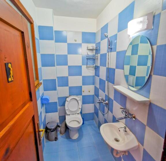 Номер Стандарт Трехместный, Guest House Dorkos