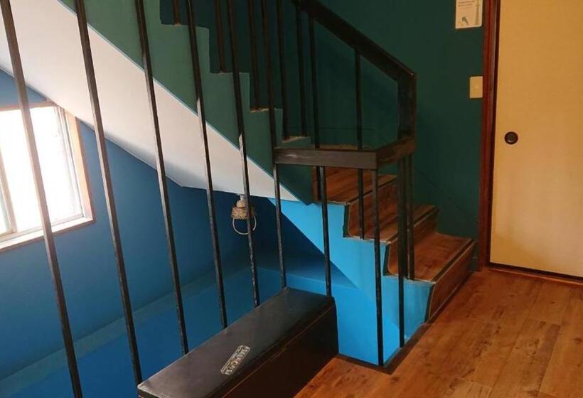 اتاق اکونومی, Guest House Sakura