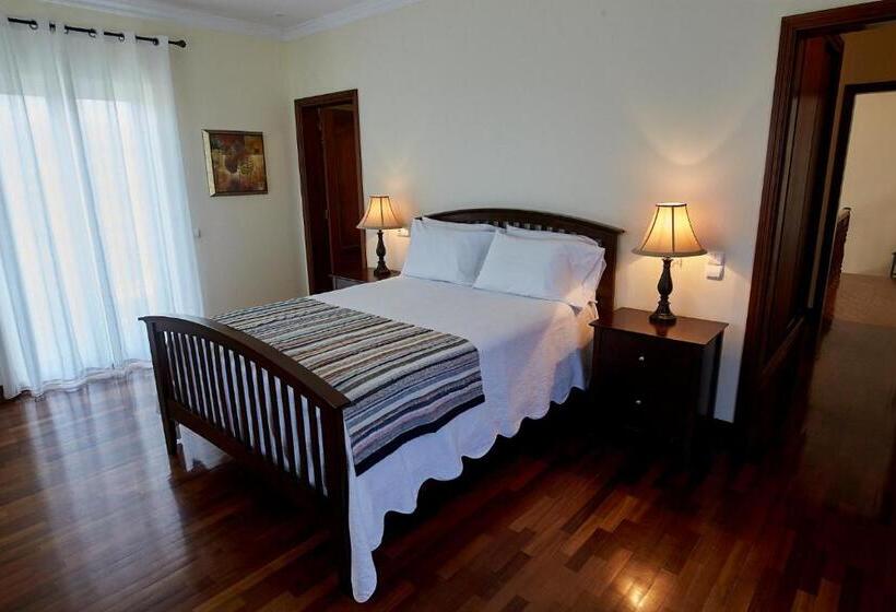 Номер Deluxe Вид на Море с Балконом, Vivenda Da Saudade B&b