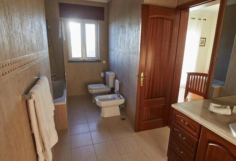 Номер Стандарт Вид на Море с Балконом, Vivenda Da Saudade B&b