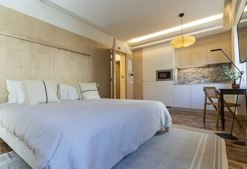 استودیوی استاندارد, Casa 3 Os Lugares De Castraleuca