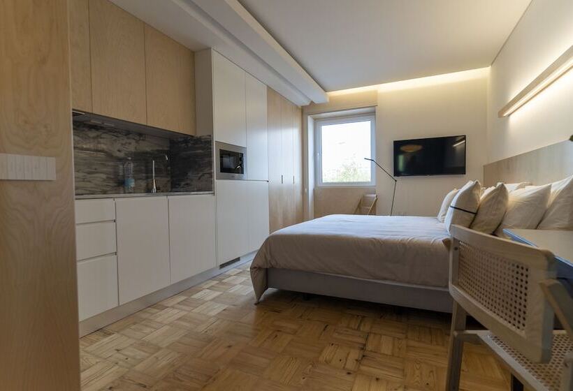 استودیوی استاندارد, Casa 3 Os Lugares De Castraleuca