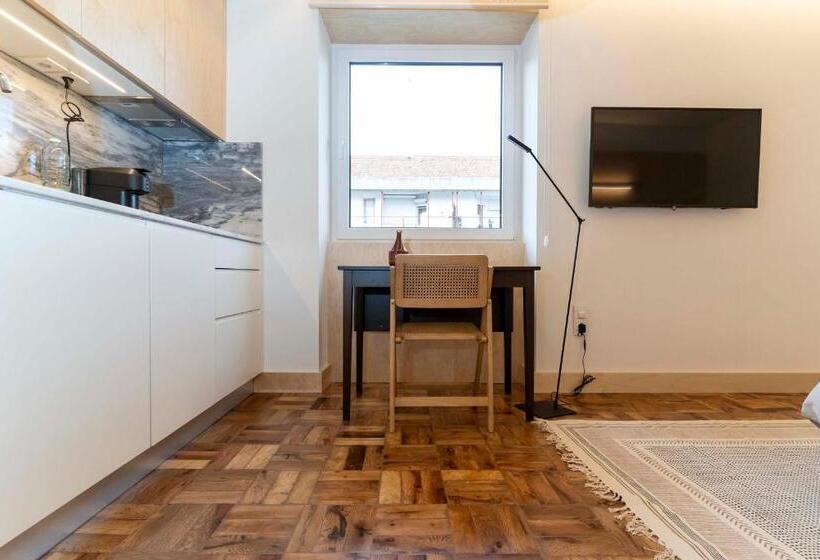 استودیوی استاندارد, Casa 3 Os Lugares De Castraleuca