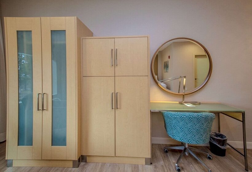 Люкс, The Chandler At White Mountains, An Ascend Hotel Collection Membe