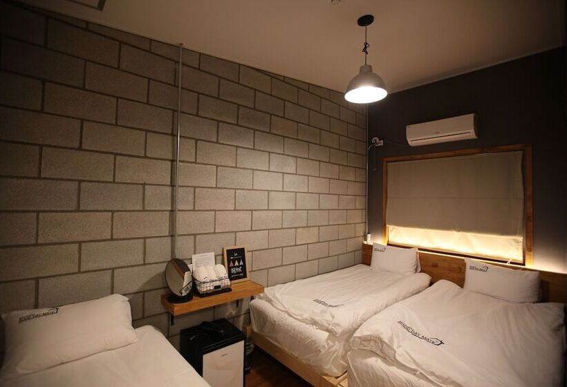 标准三人间, Good Day Mate Hostel