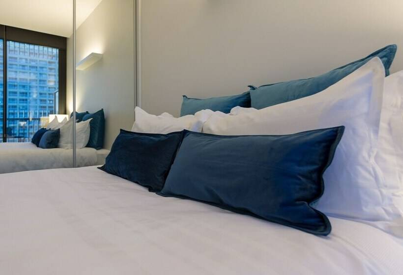 آپارتمان لوکس 2 خوابه, Wyndel Apartments St Kilda Views