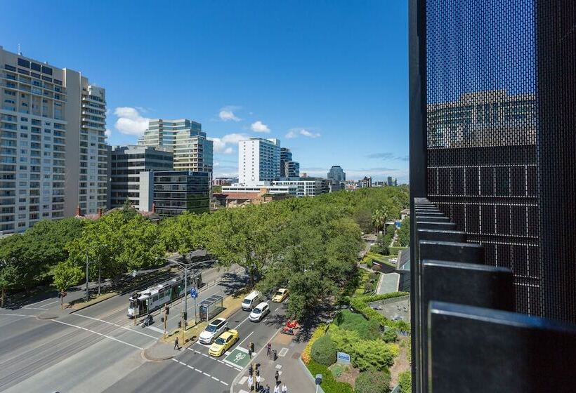 آپارتمان لوکس 1 خوابه, Wyndel Apartments St Kilda Views