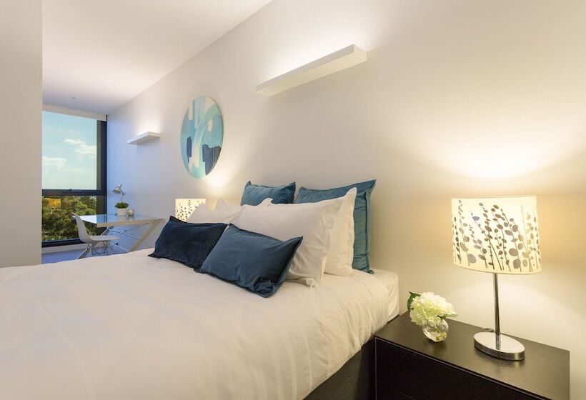 آپارتمان مدیریتی 2 خوابه, Wyndel Apartments St Kilda Views