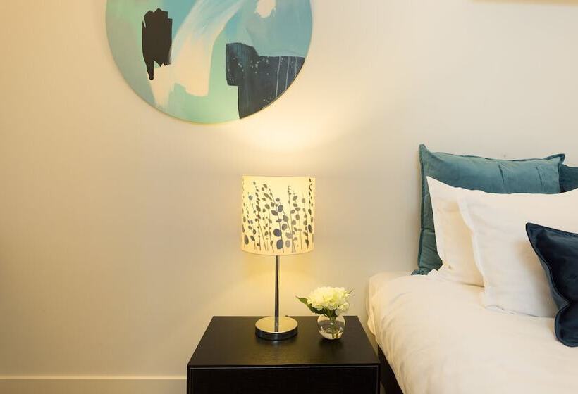 آپارتمان مدیریتی 2 خوابه, Wyndel Apartments St Kilda Views