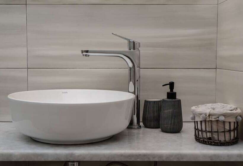آپارتمان 1 خوابه, Evripus Suites