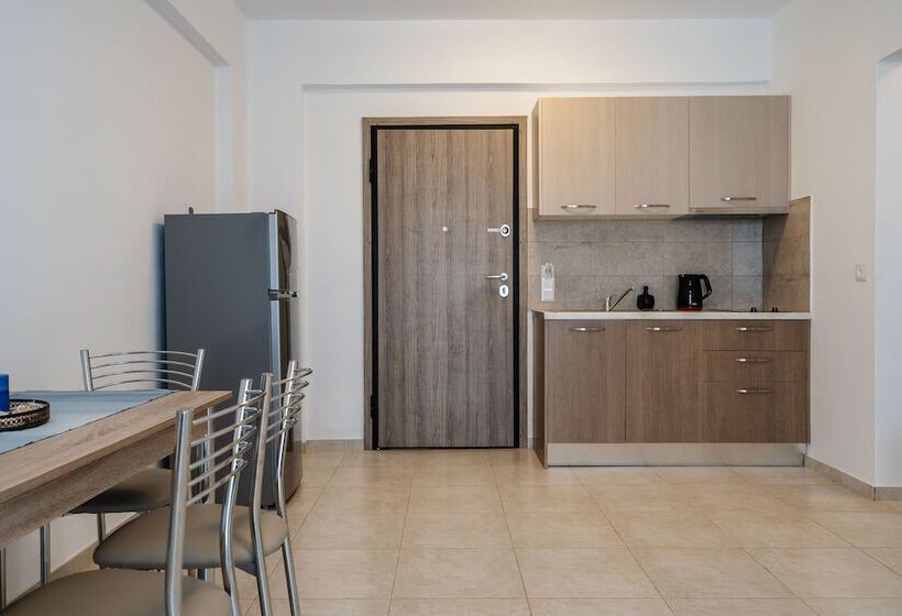 آپارتمان 1 خوابه, Evripus Suites