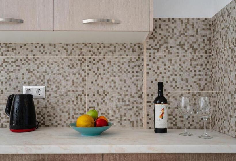 آپارتمان 1 خوابه با چشم‌انداز دریا, Evripus Suites