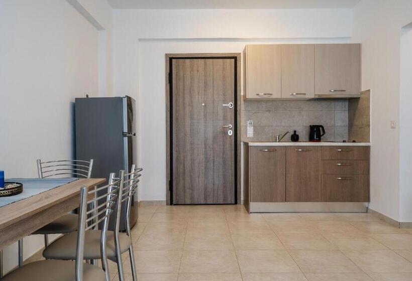 آپارتمان 2 خوابه, Evripus Suites