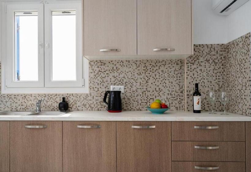 آپارتمان 2 خوابه, Evripus Suites