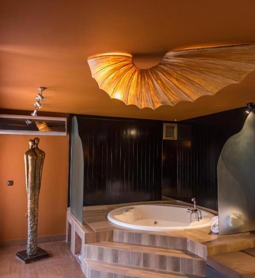 Люкс с гидромассажем, Ruby Rooms Kifisia   Adults Only