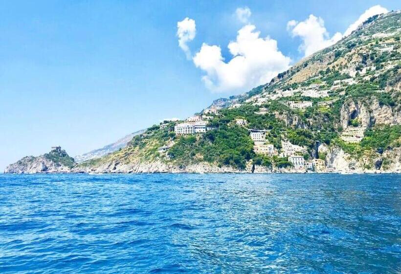 اتاق استاندارد با تخت بزرگ, Sea View Apartments Amalfi Coast By Amalfi Coast With Locals