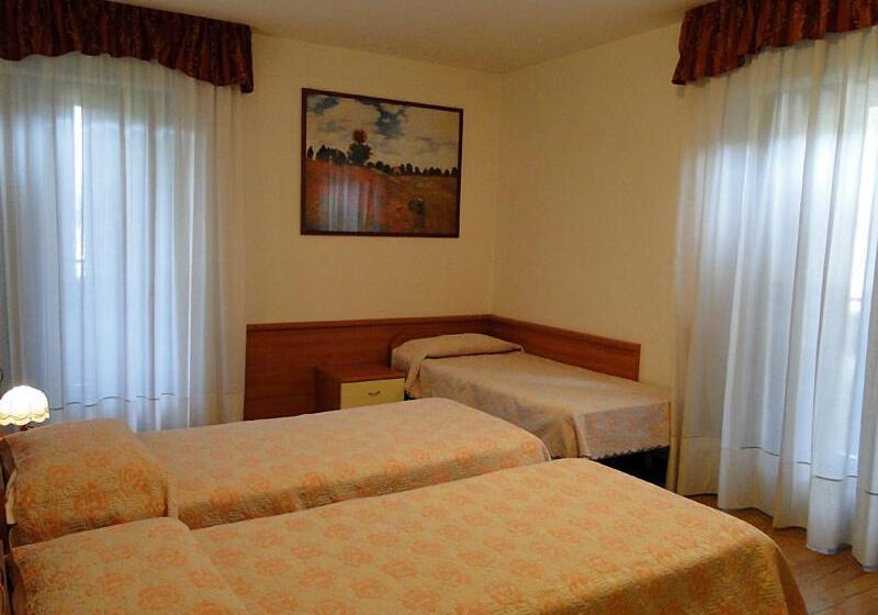 Standard Triple Room, Albergo Dolomiti