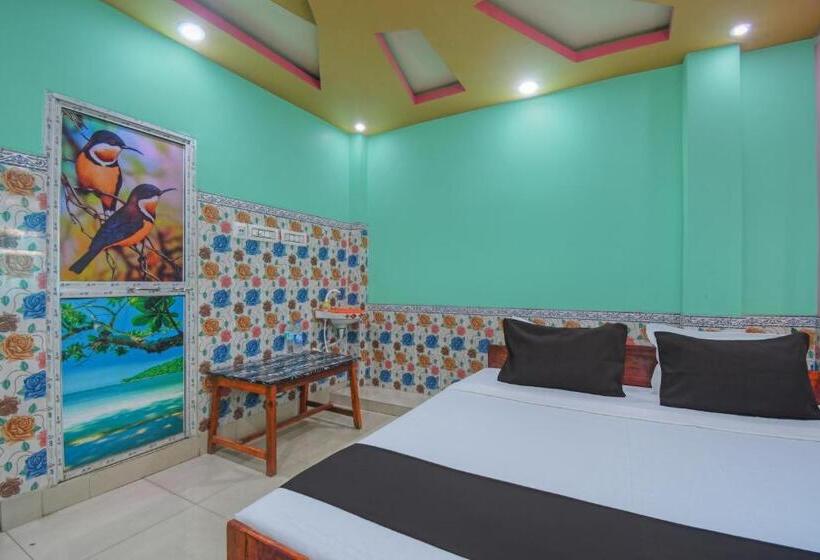 Трехместный Номер Классика, Oyo Yuvraj Lodge And