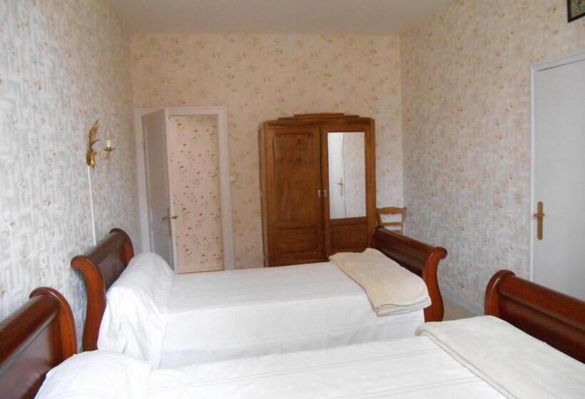 Семейный Номер, Domaine Des Tonneaux