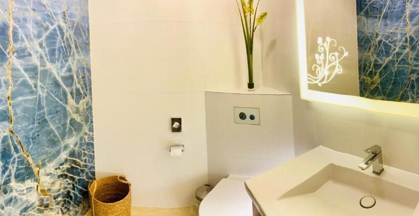 Suite with lake view, Panorama Seeresort & Spa