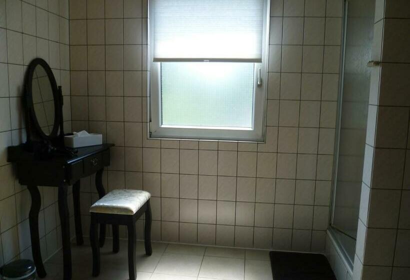 Номер Стандарт, Westerwaldhotel Dernbach