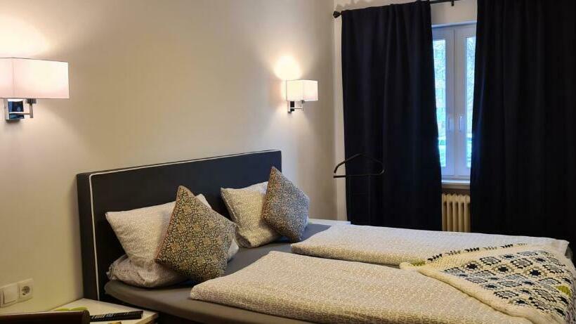 Номер Стандарт, Westerwaldhotel Dernbach