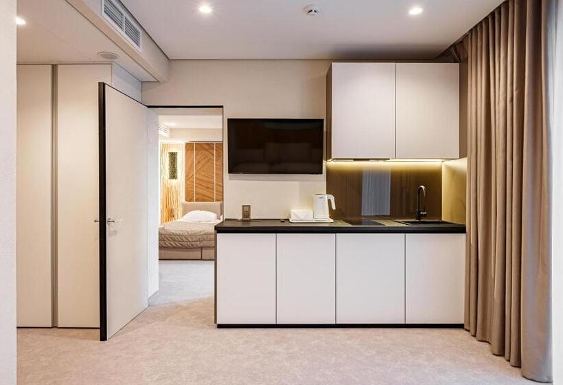 1 Bedroom Apartment Mountain View, Tavel Hotel & Spa