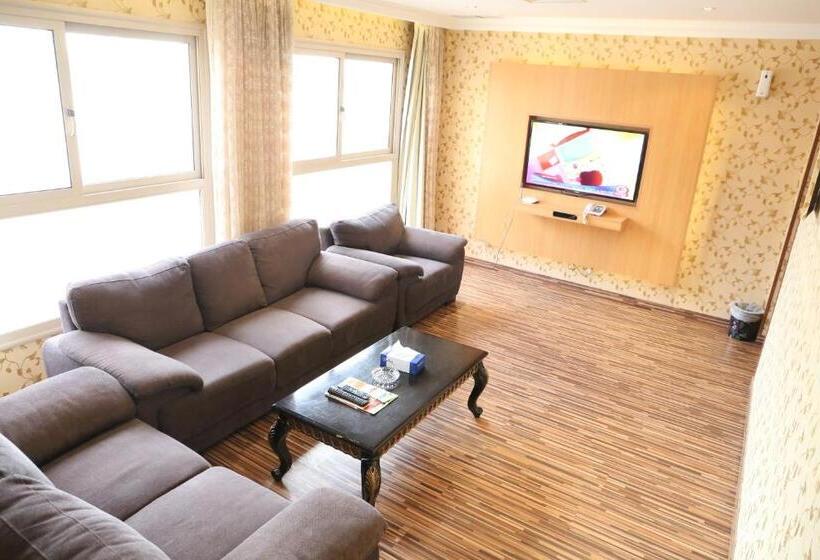 Апартаменты 2 Спальни, Terrace Furnished Apartments   Mahboula