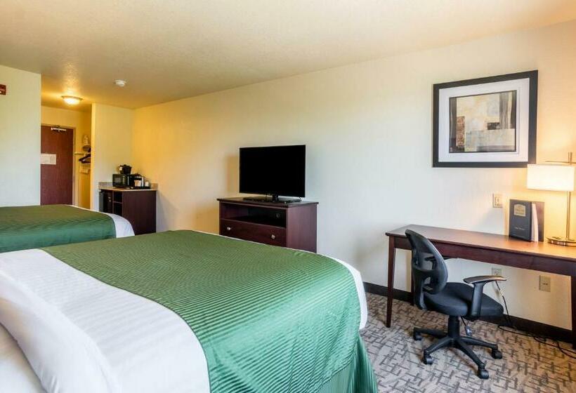 Четырехместный Номер Стандарт, Cobblestone Hotel & Suites   Erie