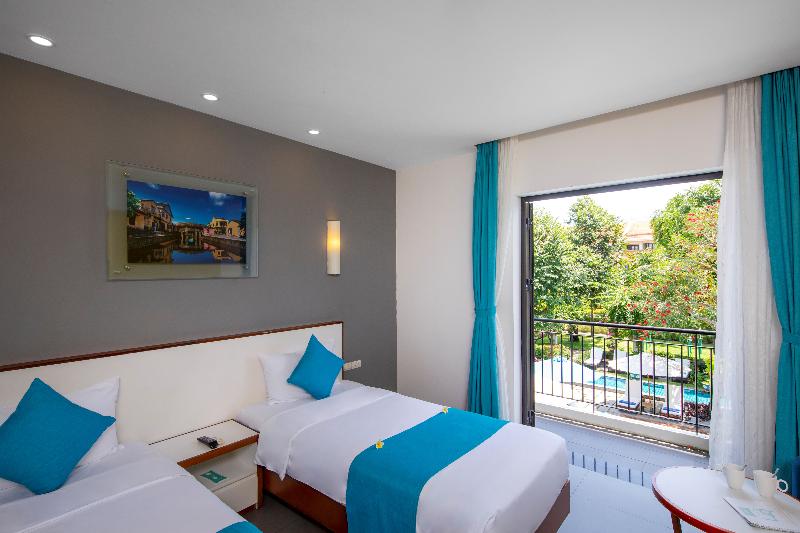 带泳池观景的豪华房, êmm Hotel Hoi An