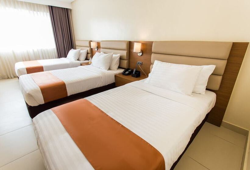 اتاق لوکس سه تخته, Royce Hotel & Casino
