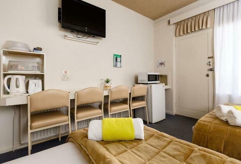 스탠다드 트리플 룸, Bendigo Oval Motel